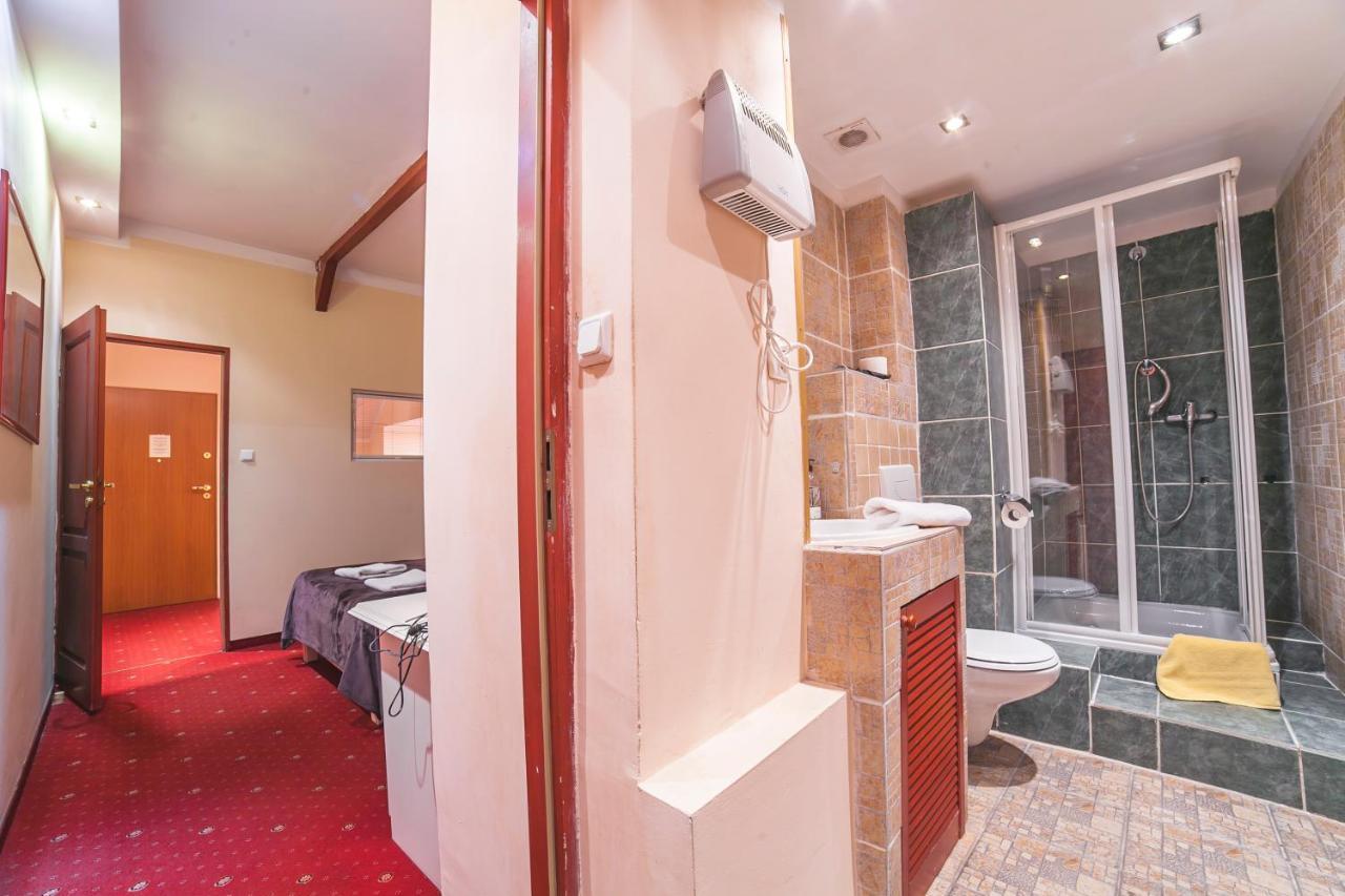 Residence B&B La Fontaine Aparthotel Krakow Exterior photo