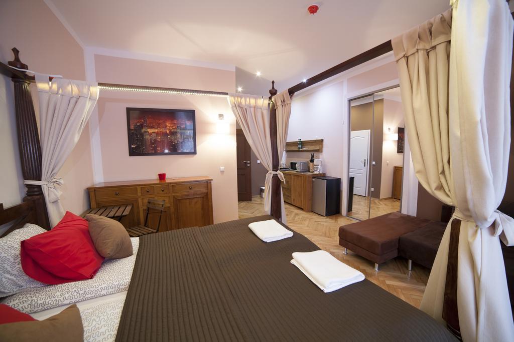 Residence B&B La Fontaine Aparthotel Krakow Exterior photo